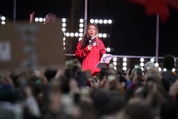 Greta Thunberg critică summitul COP26 în fața a mii de tineri: „Este un eșec. Liderii nu fac nimic”