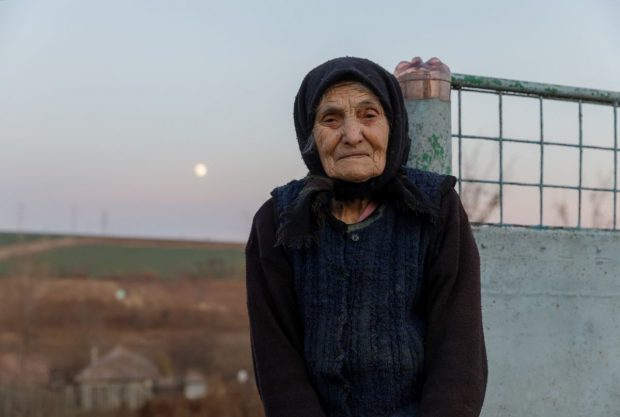 Urarea de 1 Decembrie a femeii centenare, care vede cum țara sa se topește: „Să trăiţi mai mult ca mine, că nu mi-i ciudă!”