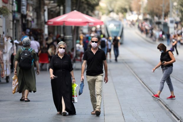 Israelul va permite intrarea în țară a grupurilor de turiști străni fără obligația vaccinării anti-COVID cu doza 3