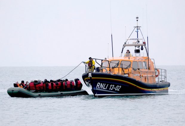 Organizația umanitară Sea Watch a salvat 86 de migranți din Marea Mediterană. O altă navă cu 113 migranți așteaptă de două săptămâni să fie primită într-un port