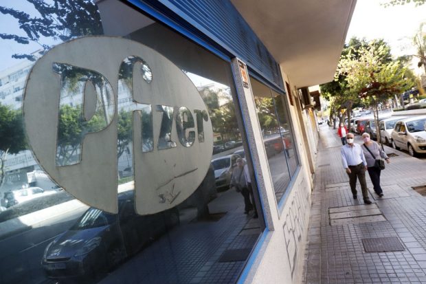 Pfizer a anunțat că va permite altor companii să producă tratamentul său anti-COVID