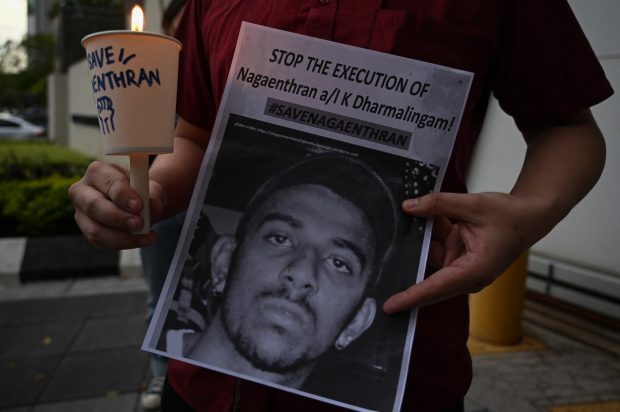 Un traficant de droguri condamnat la moarte în Singapore a scăpat de execuție pentru că avea COVID-19