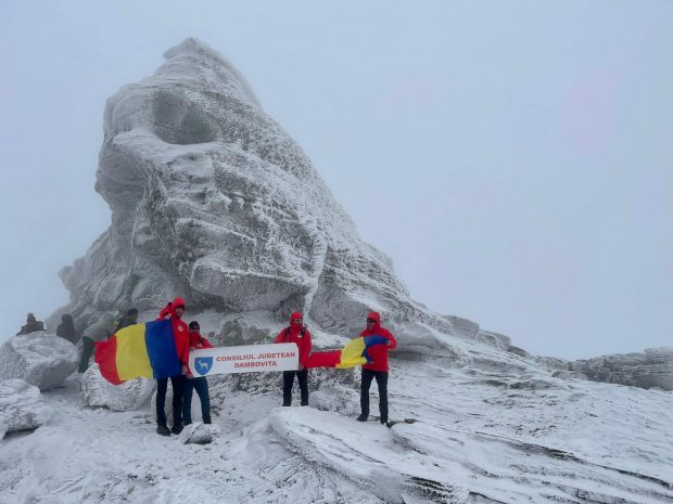 O instanţă a decis că Sfinxul şi Babele din Bucegi se află în judeţul Dâmboviţa, nu în Prahova