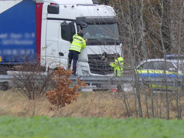 Șofer român de TIR, mort la volan. Camionul lui bloca intrarea într-o parcare din Germania