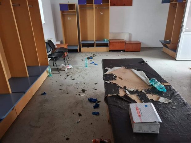 Fotbaliștii de la Steaua au distrus vestiarul, după ce au luat bătaie la Timișoara