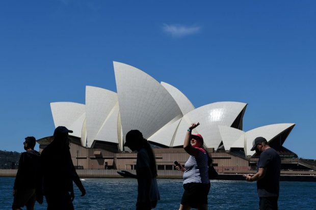 Australia confirmă două cazuri de infectare cu varianta Omicron. Sunt suspiciuni că tulpina a ajuns și în Danemarca