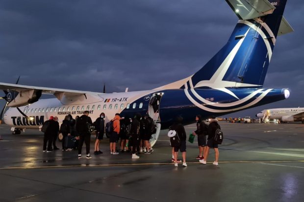 Românii repatriați din Africa de Sud, băgați în carantină. Ce se întâmplă cu cei care nu au prins avionul