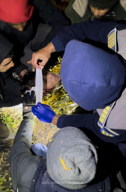 Conflict sângeros între mai mulți migranți și călăuza lor, la granița României cu Serbia