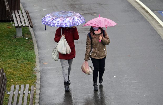 Prognoză specială pentru Bucureşti: Vremea se răceşte şi vor fi ploi slabe până joi