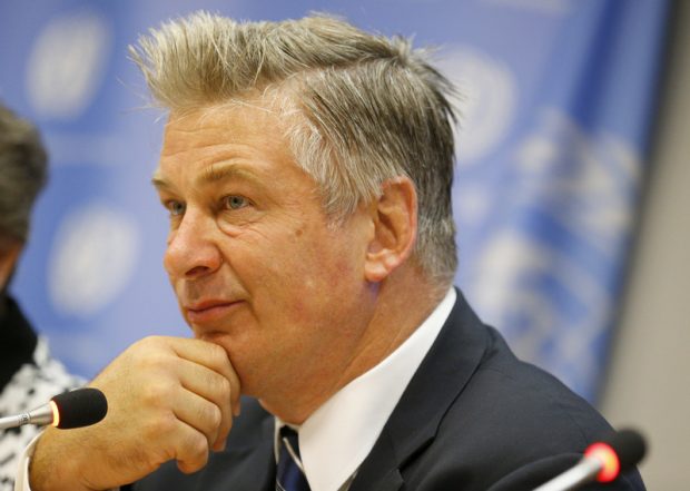 Alec Baldwin, încă un proces. Ce acuză supervizoarea de scenariu a filmului „Rust”