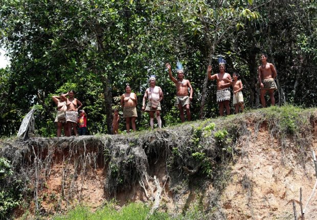 „Nu știam nimic de Covid!”. Vaccinarea a ajuns la indigenii din Peru, „poporul uitat” al pandemiei