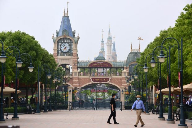 Disneyland Shanghai a fost închis în China din cauza unui singur caz de COVID-19