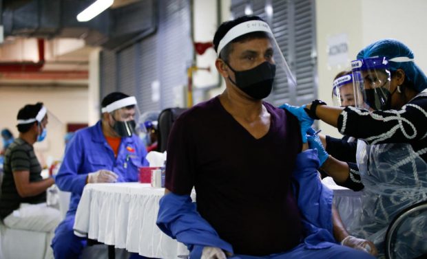 Prima țară din lume cu 100% populație eligibilă vaccinată anti-COVID cu cel puțin o doză