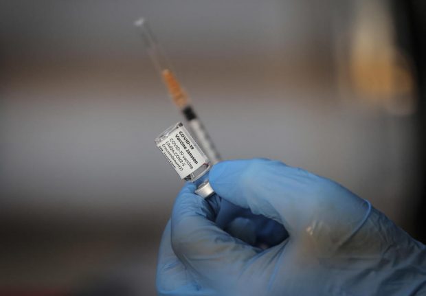 Studiu sud-african. Doza booster a vaccinului Johnson & Johnson previne spitalizarea în cazul infectării cu Omicron