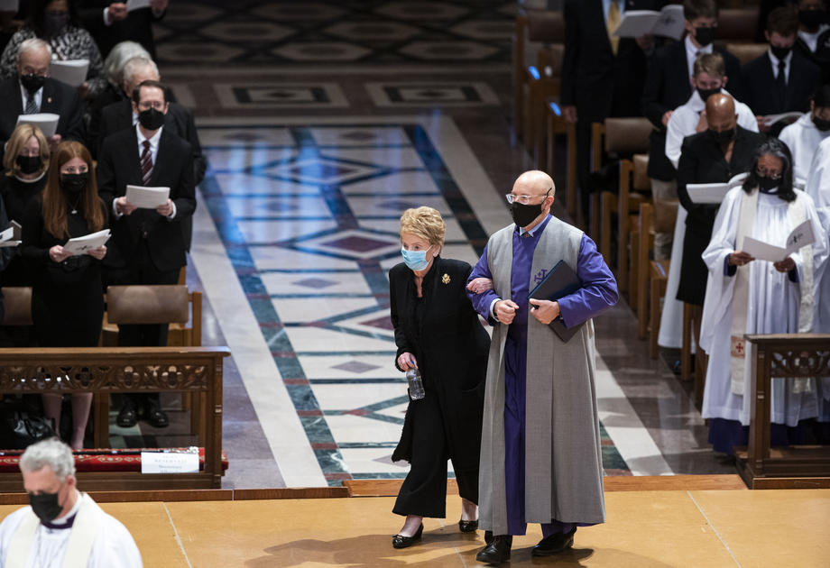 Funeralii naţionale pentru Colin Powell, primul secretar de stat de culoare al SUA. La ceremonie au participat Biden, Obama și Bush