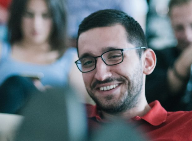 INTERVIU. Scriitorul Bogdan Coșa a pus lupa pe satul românesc: „Suntem în orice clipă la un pas de dezastru”