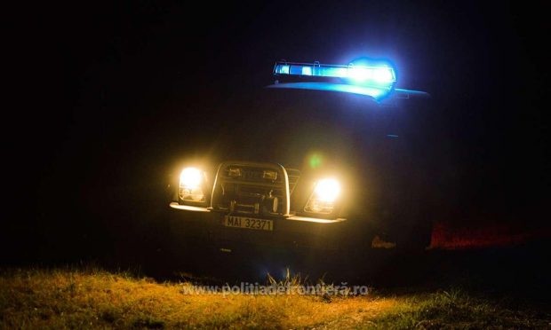 Un migrant marocan care a rămas izolat pe o insulă de pe râul Mureș, salvat de polițiștii de frontieră