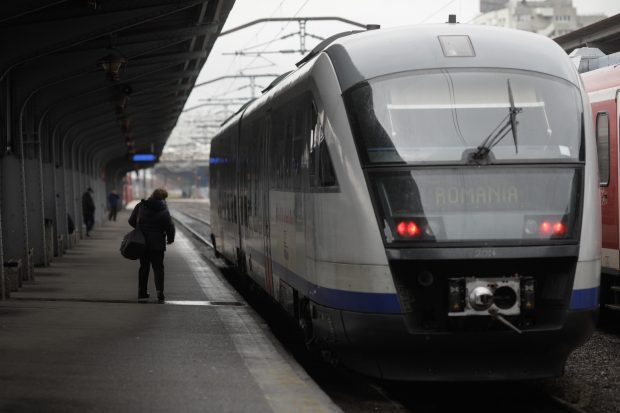 Greva de la CFR s-a încheiat după 9 ore. La ce acord au ajuns sindicaliștii cu ministrul transporturilor