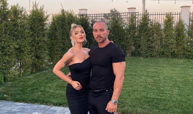 Soțul Oanei Radu rupe tăcerea după un an de căsnicie. Ce îl deranjează la artistă. „Cu banii iar e ceva nasol”