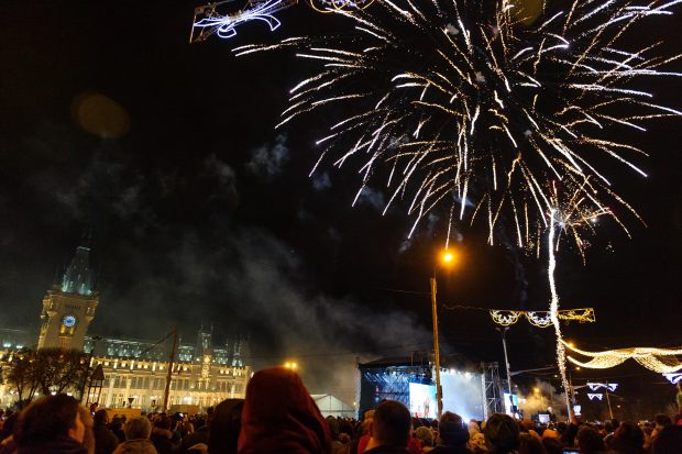 Al doilea Revelion în pandemie – liber la petreceri stradale și fără carantină de noapte. Ce restricții sunt încă în vigoare