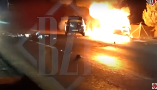 Grav accident în Iași: Două mașini au fost cuprinse de flăcări, după ce un șofer băut a intrat pe contrasens