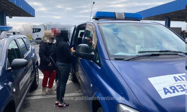Încă un șofer care venea din Germania a intrat în țară pe la ieșire, cu microbuzul, la Vama Nădlac, ca să scape de carantină