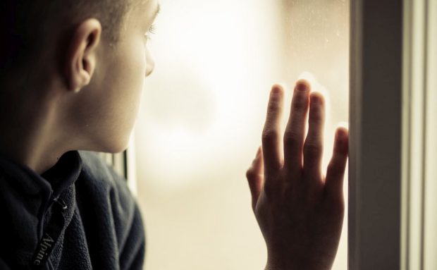 Harta copiilor care au părinți plecați în străinătate. Sunt peste 75.800 în toată țara