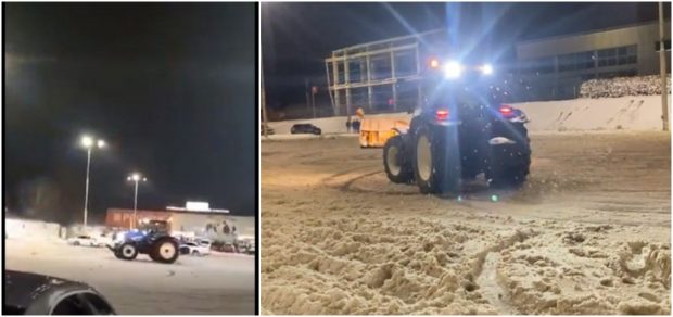Drifturi cu un utilaj de deszăpezire în parcarea unui supermarket din Bacău