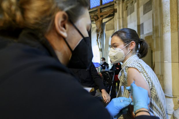 Proiect de lege | Austriecii care nu vor să se vaccineze anti-COVID, amendați cu până la 3.600 de euro