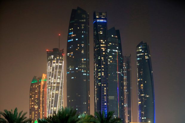 Emiratele Arabe Unite mută weekendul și trece la săptămâna de lucru de patru zile și jumătate