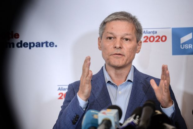Dacian Cioloș, acuzat de șantaj în interiorul USR după ce a amenințat cu demisia