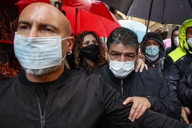 A murit Hugo Maradona. Fratele legendarului fotbalist Diego Maradona avea 52 de ani