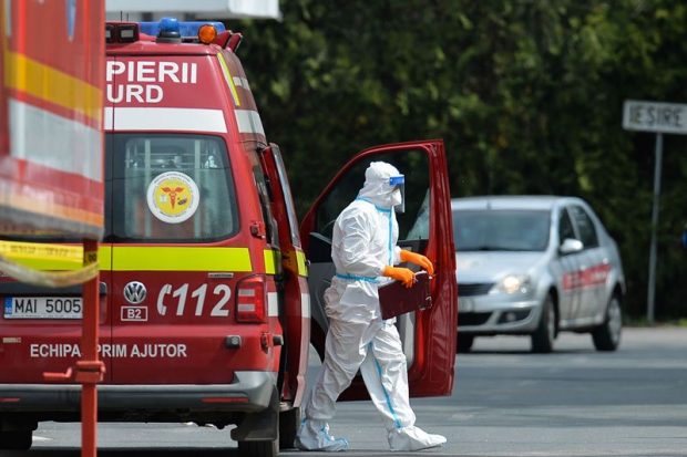 Bilanț COVID: 1.490 de cazuri noi și 131 de decese. Numărul bolnavilor aflați la ATI a scăzut sub 1.000