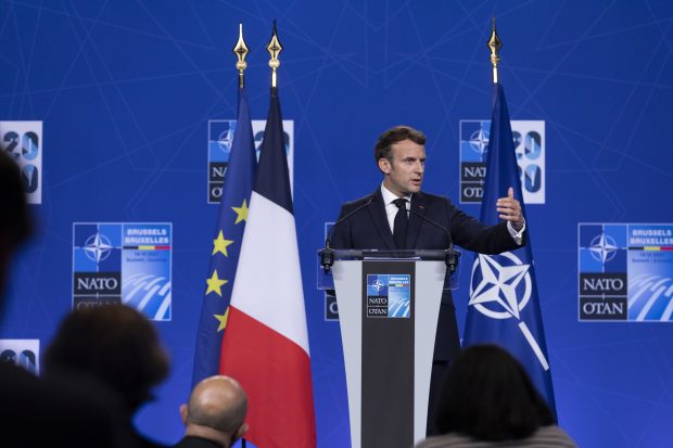 Franţa preia de azi preşedinţia Uniunii Europene