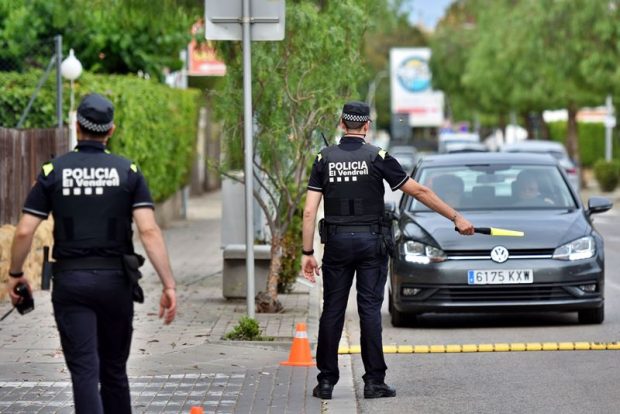 Un român a împușcat patru persoane, printre care și un polițist, după ce a fost concediat de la o firmă de pază din Spania