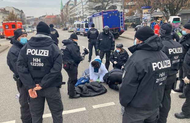 Concert oprit de poliție în Germania, din cauza nerespectării distanțării sociale
