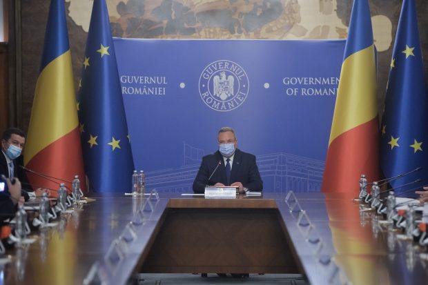 Bugetul pe 2022, creșteri importante la Dezvoltare și Transporturi, tăieri la Finanțe și Proiecte Europene