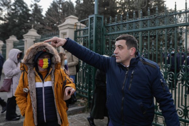 Mărturia unui fost ministru despre scandalul provocat de AUR în  Parlament și de protestul de afară: Mai aveam puțin și ajungeam la violență fizică în sală