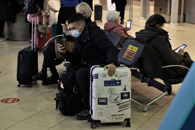 Aglomerație la aeroportul Otopeni: „Veniți cu cel puţin 3 ore înaintea orei decolării”