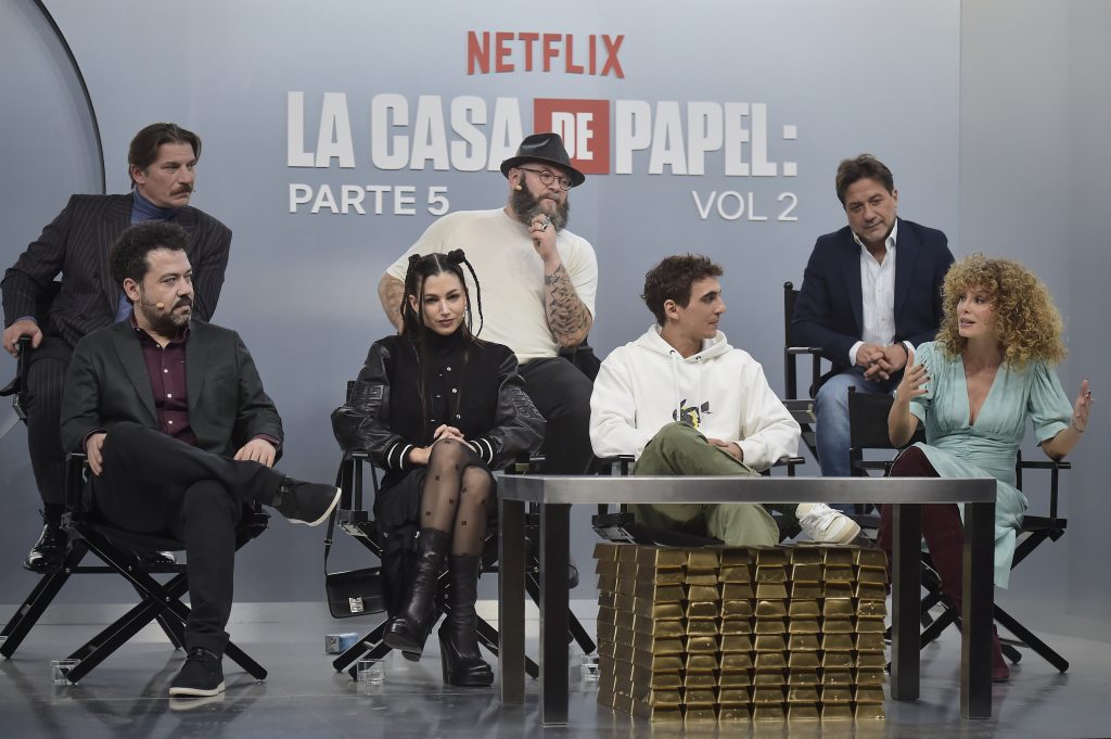 5 lucruri pe care le-am aflat de la echipa „La Casa de Papel” despre finalul serialului. „Va fi Armageddon!”