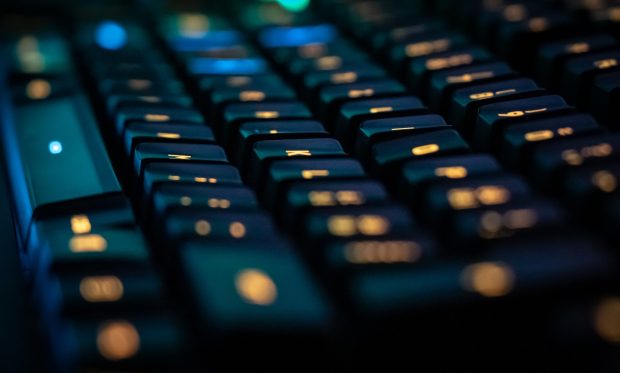Accesorii esențiale de care ai nevoie pentru set-up-ul tău de gaming