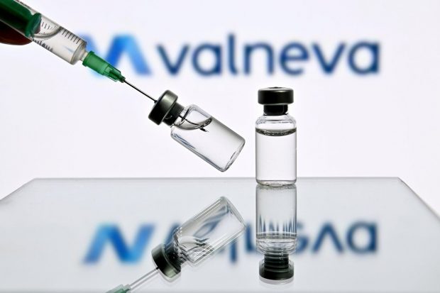 EMA a început evaluarea accelerată a vaccinului dezvoltat de Valneva, singurul ser cu virus dezactivat