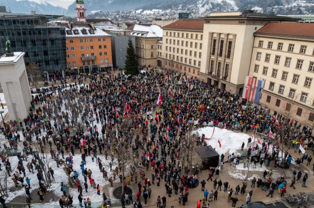 Austria a încheiat restricțiile de lockdown pentru cei vaccinați, după un weekend marcat de proteste