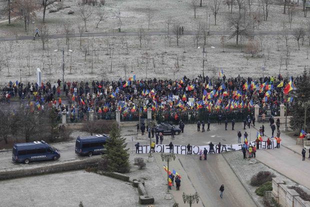 Mitingul AUR, din fața Parlamentului a dus la restricționarea traficului în zonă. Indicațiile Poliției Rutiere pentru șoferi