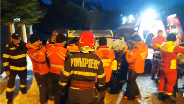 Un adolescent care a căzut de pe ATV într-o râpă de 10 metri, salvat și transportat la spital