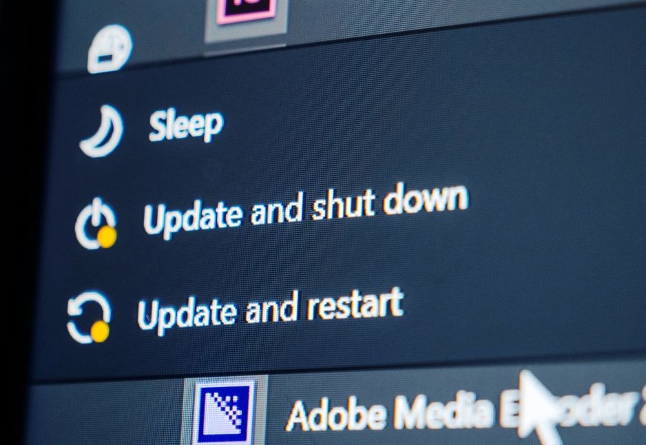 Laptopul merge greu? 8 metode simple prin care îi poți îmbunătăți viteza