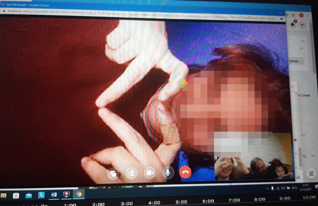 De Crăciun, I. a vorbit prin apel video cu nașii ei și sora sa. Le-a arătat că îi iubește