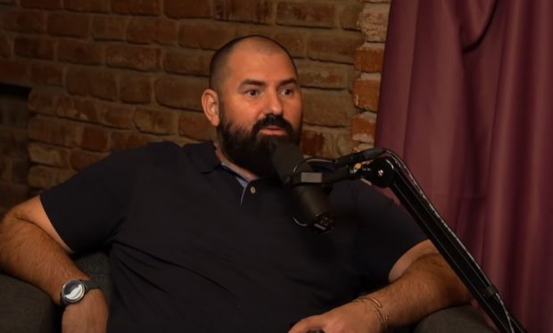 Chef Adi Hădean, revoltat că legea antifumat nu se respectă: „O nepăsare maximă din partea autorităților”