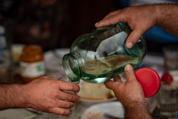 22 de persoane au murit și 16 sunt în stare gravă, după ce au consumat alcool contrafăcut, în Istanbul