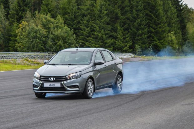 Ce este ABS-ul și care este rolul lui în frânarea mașinii